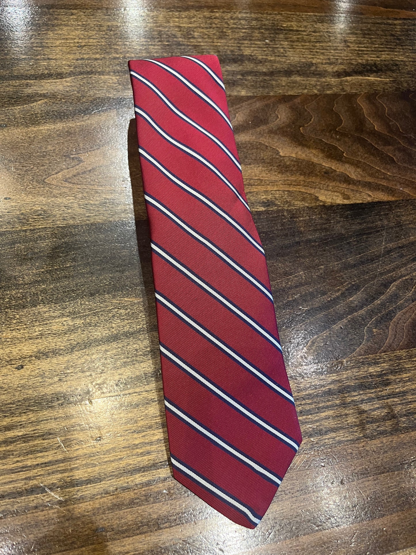 Queens Stripes Necktie