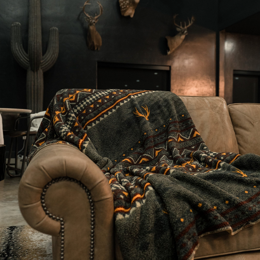 Sherpa Blanket Whitetail Aztec